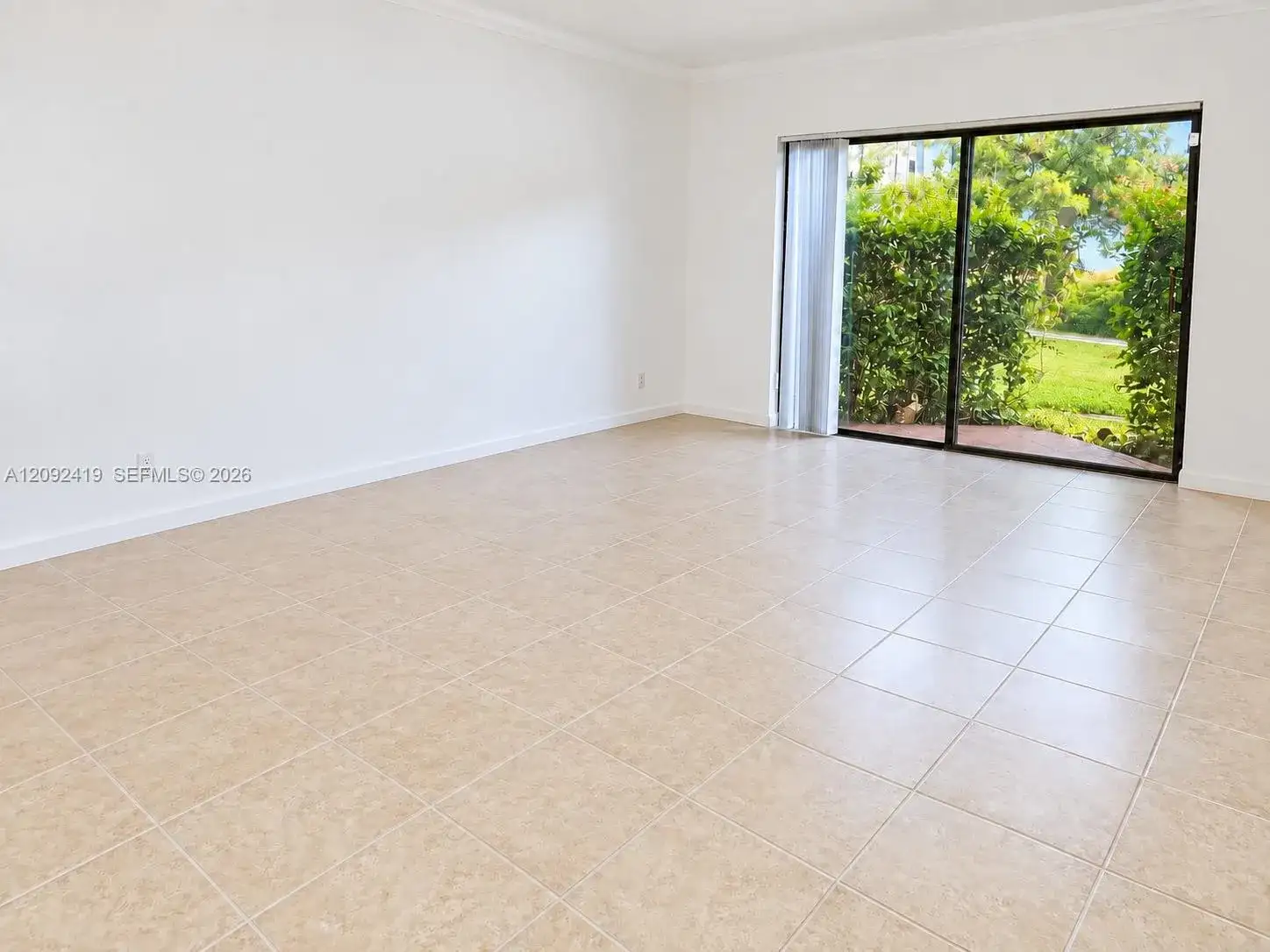 8290 Lake Dr # 112, Doral FL 33166 photo 2