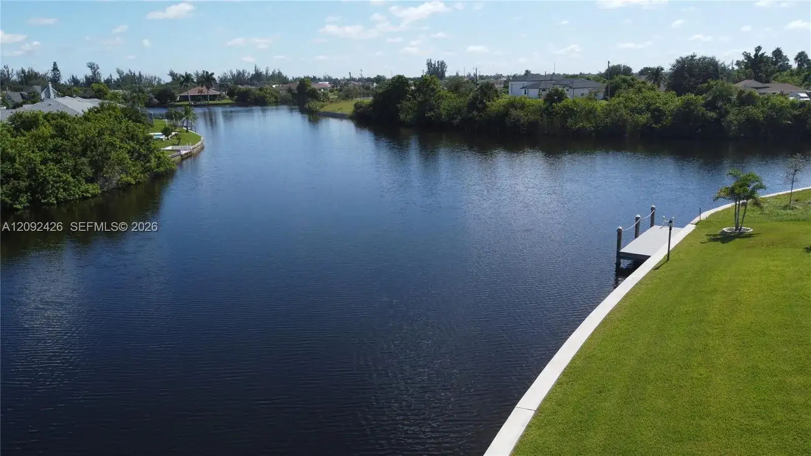 2907 NW 9 ST, Cape Coral FL 33993 photo 2