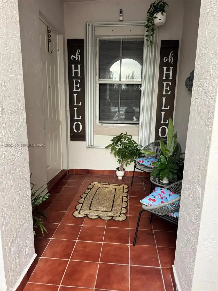 11117 NW 43rd Ln, Doral FL 33178 photo 3