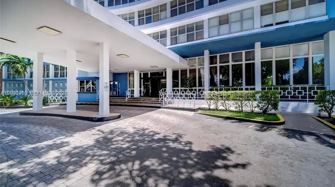 7441 Wayne Ave # 6L, Miami Beach FL 33141 photo 2