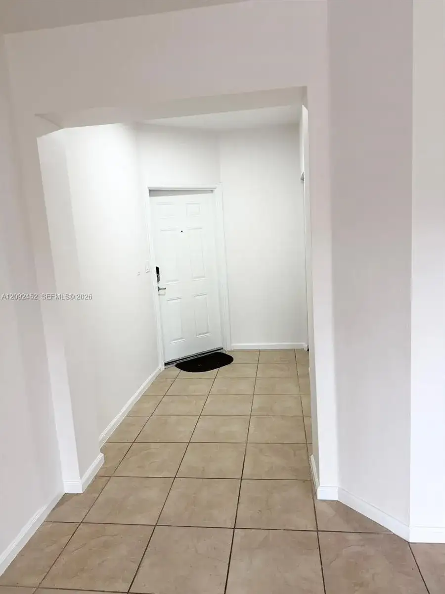 8620 NW 97th Ave # 215, Doral FL 33178 photo 2