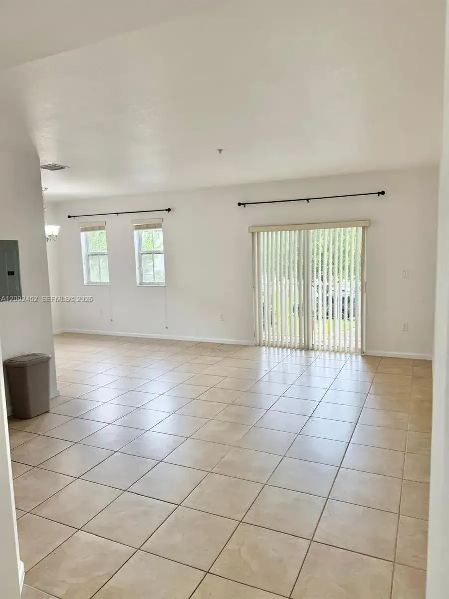 8620 NW 97th Ave # 215, Doral FL 33178 photo 3