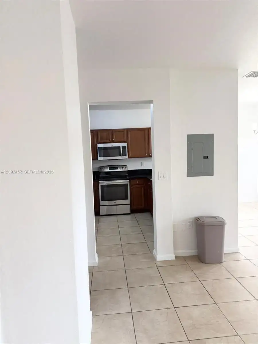 8620 NW 97th Ave # 215, Doral FL 33178 photo 4
