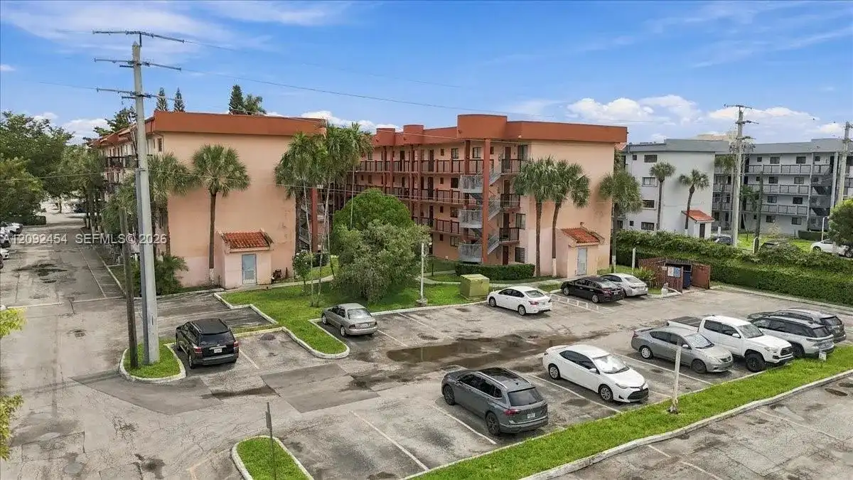 5350 W 21st Ct # 202, Hialeah FL 33016