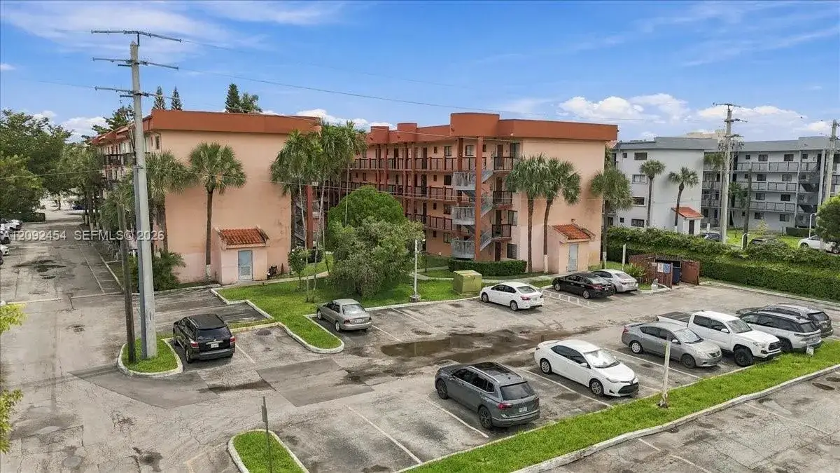 5350 W 21st Ct # 202, Hialeah FL 33016