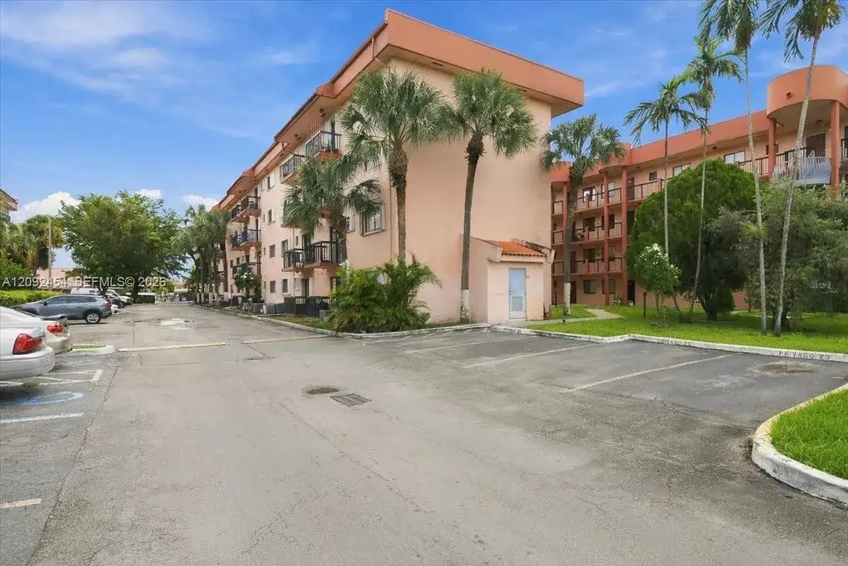 5350 W 21st Ct # 202, Hialeah FL 33016 photo 4