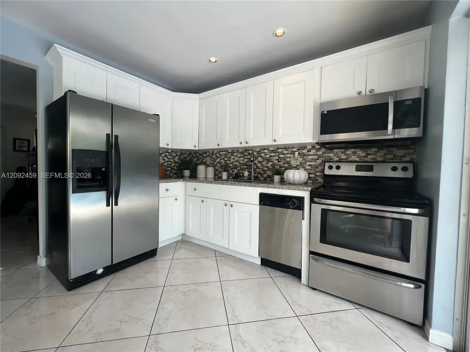 1830 NW 32nd Ct, Oakland Park FL 33309