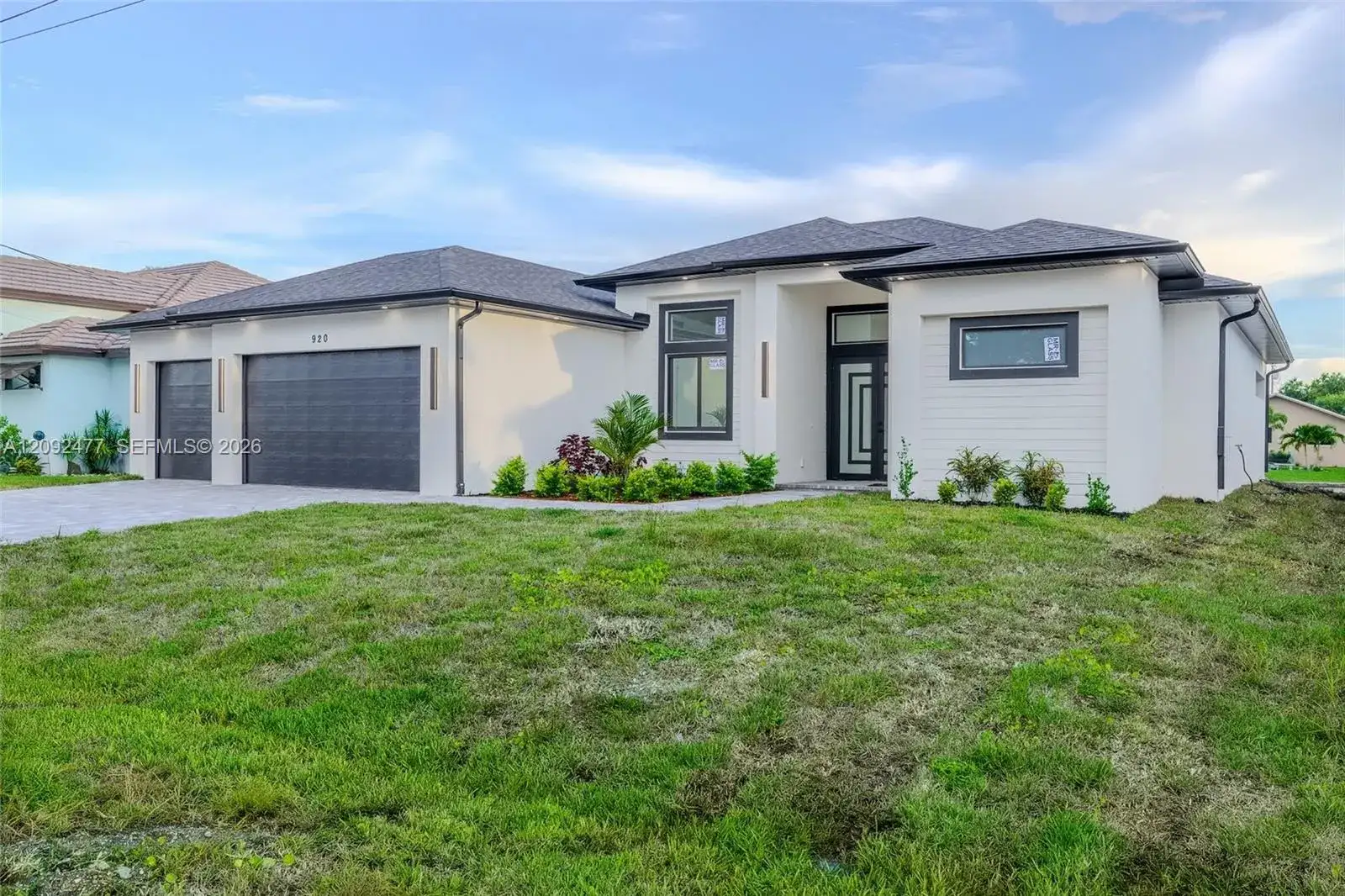 920 SE 5TH TERR, Cape Coral FL 33990 photo 5