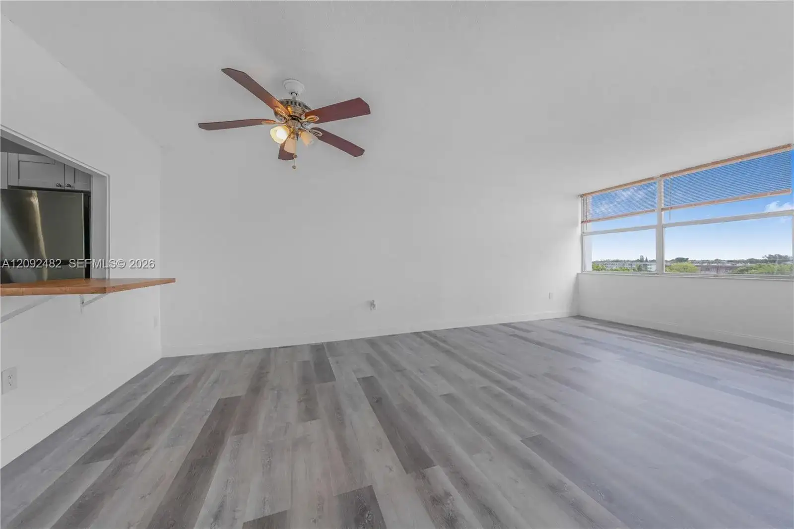 1300 NE Miami Gardens Dr # 512E, Miami FL 33179 photo 3