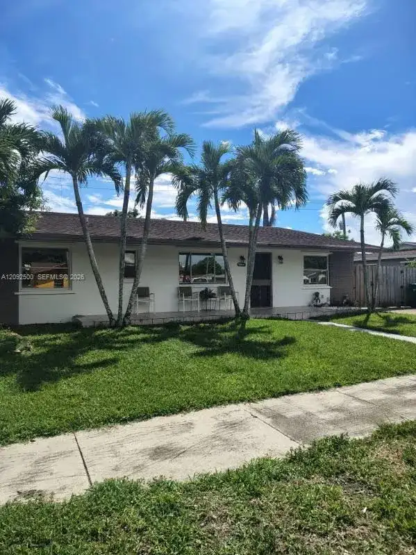 10980 SW 143rd Ter, Miami FL 33176 photo 2