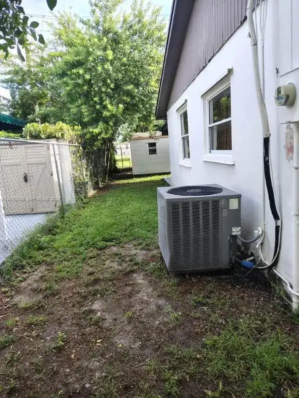 10980 SW 143rd Ter, Miami FL 33176 photo 3