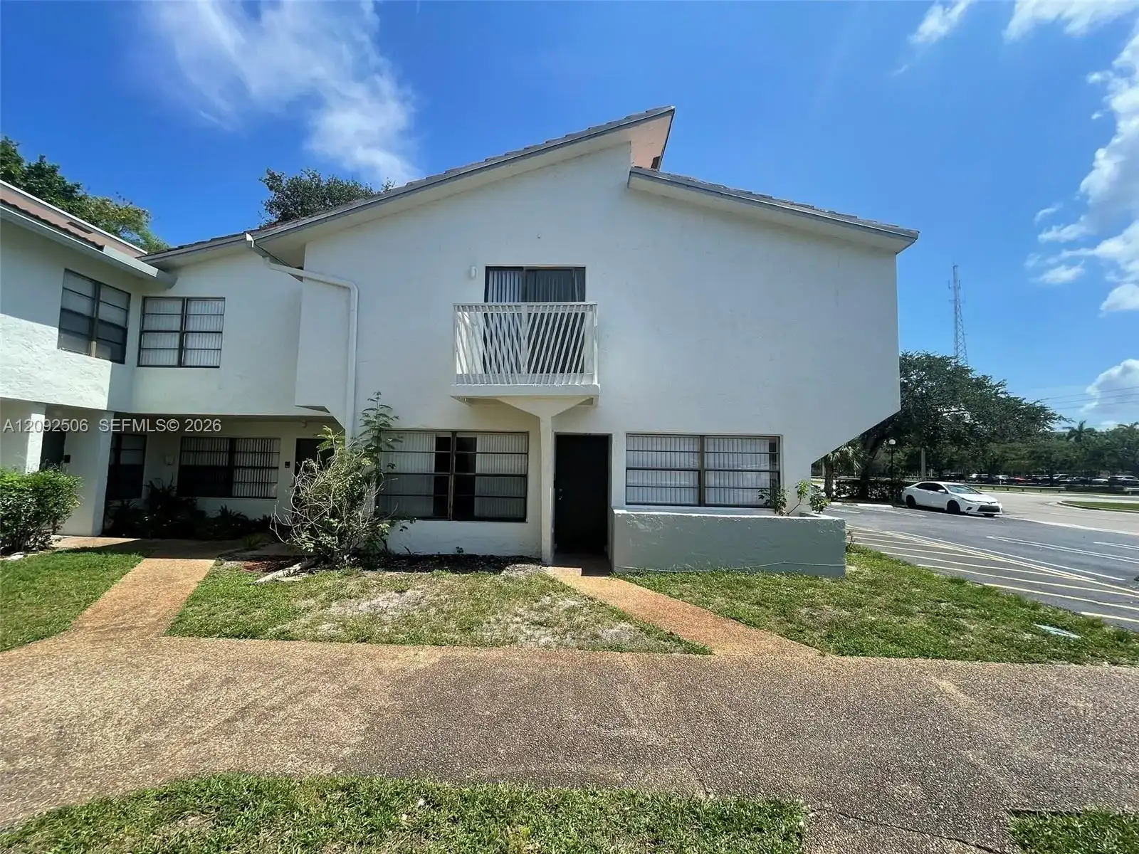 2580 Coral Springs Dr # 2580, Coral Springs FL 33065