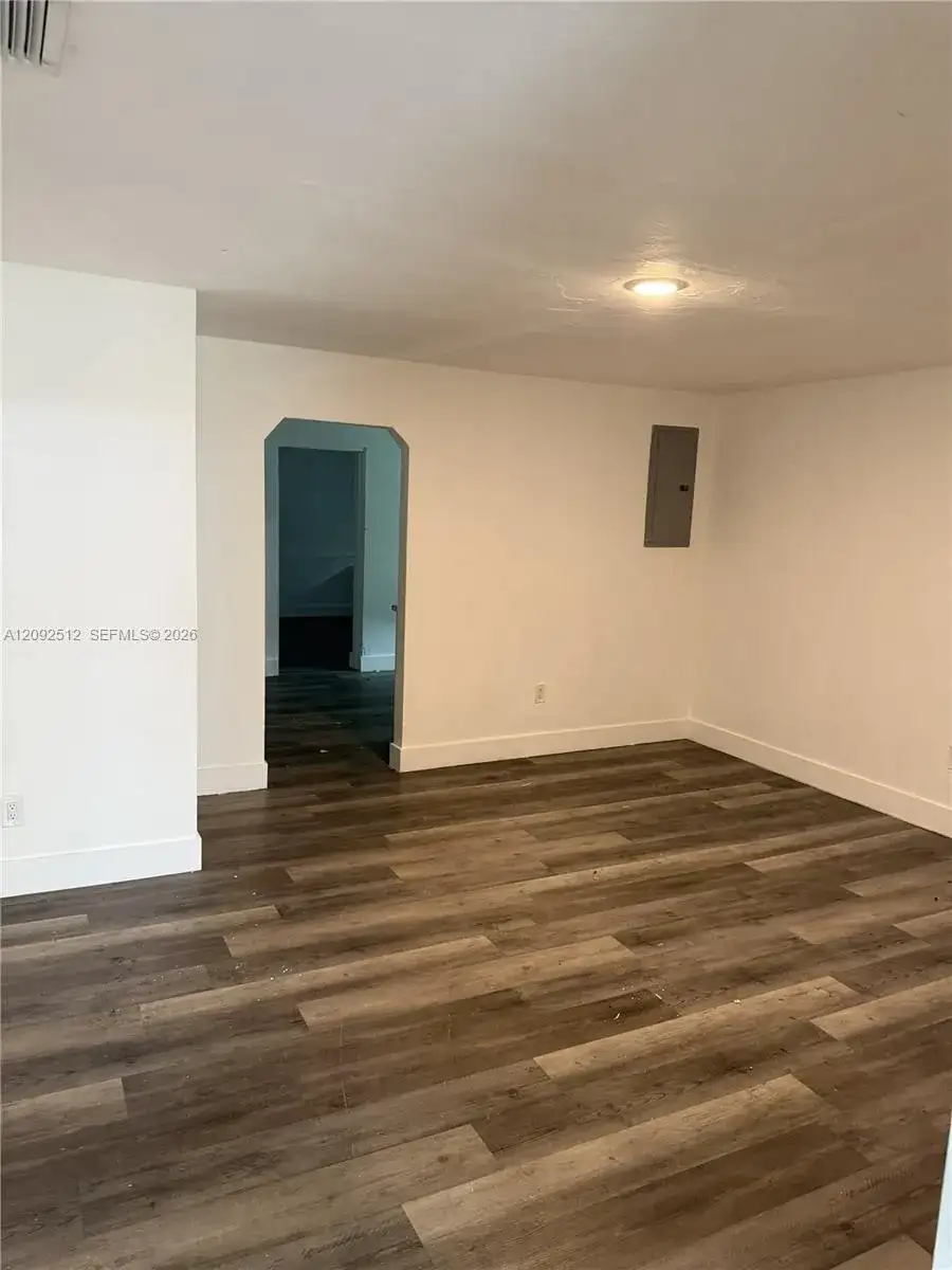 1864 NW 88th Ter, Miami FL 33147 photo 3