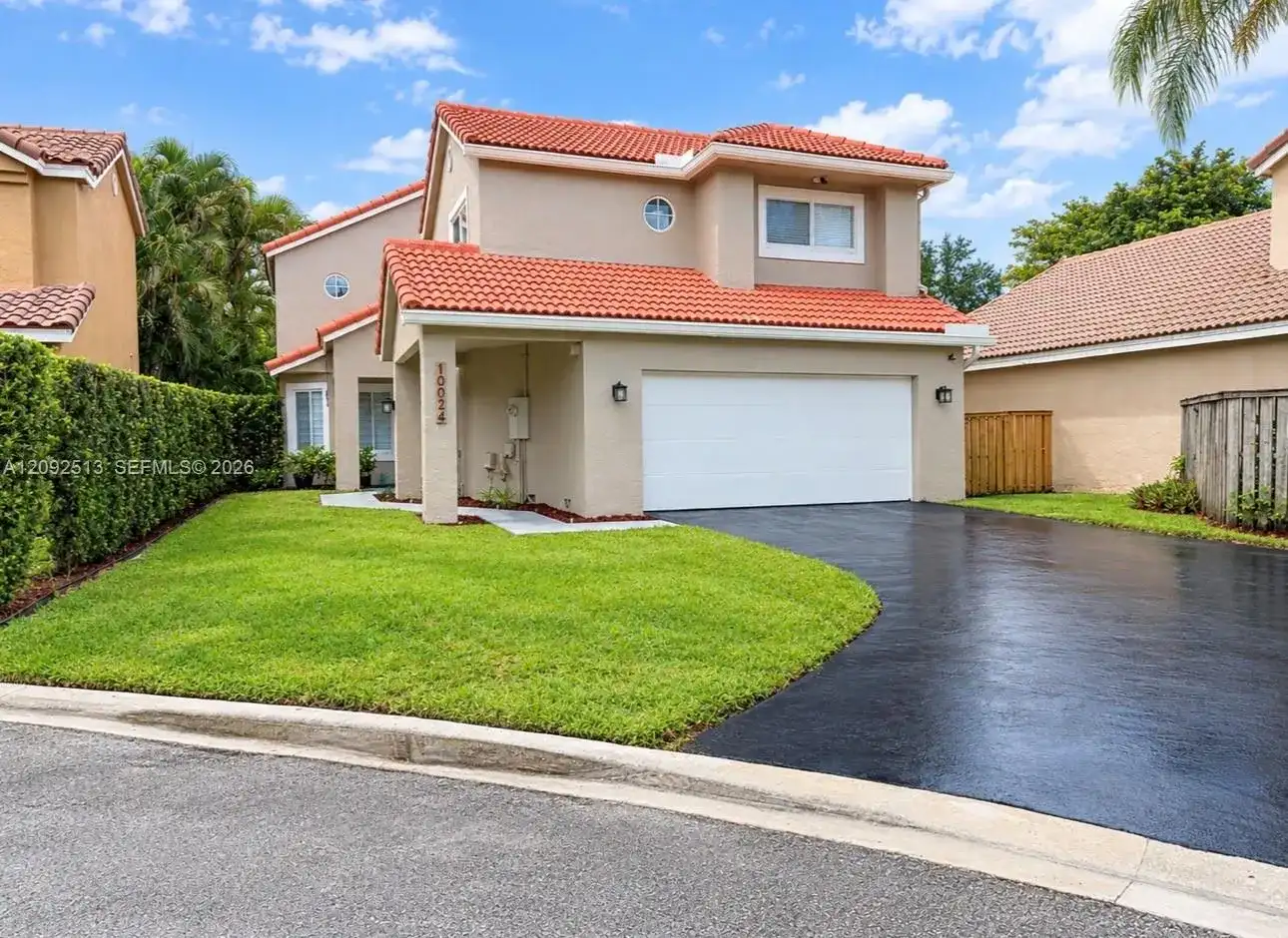 10024 NW 4th St, Plantation FL 33324