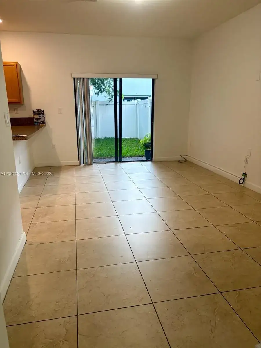 9228 W 33rd Way # 9228, Hialeah FL 33018 photo 4