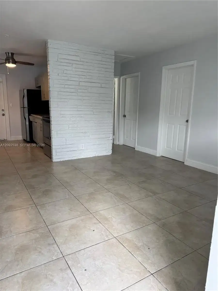 753 NW 5th St # 1, Hallandale Beach FL 33009 photo 2