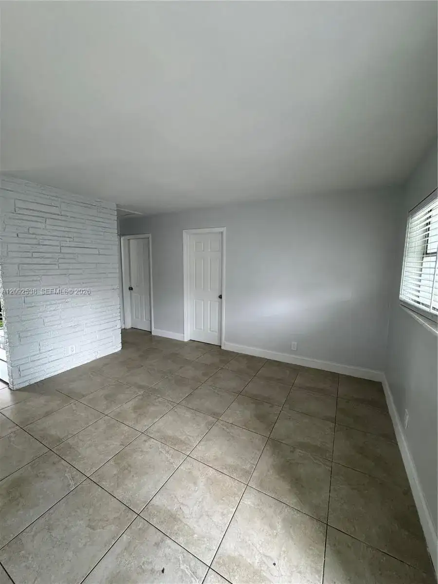 753 NW 5th St # 1, Hallandale Beach FL 33009 photo 3
