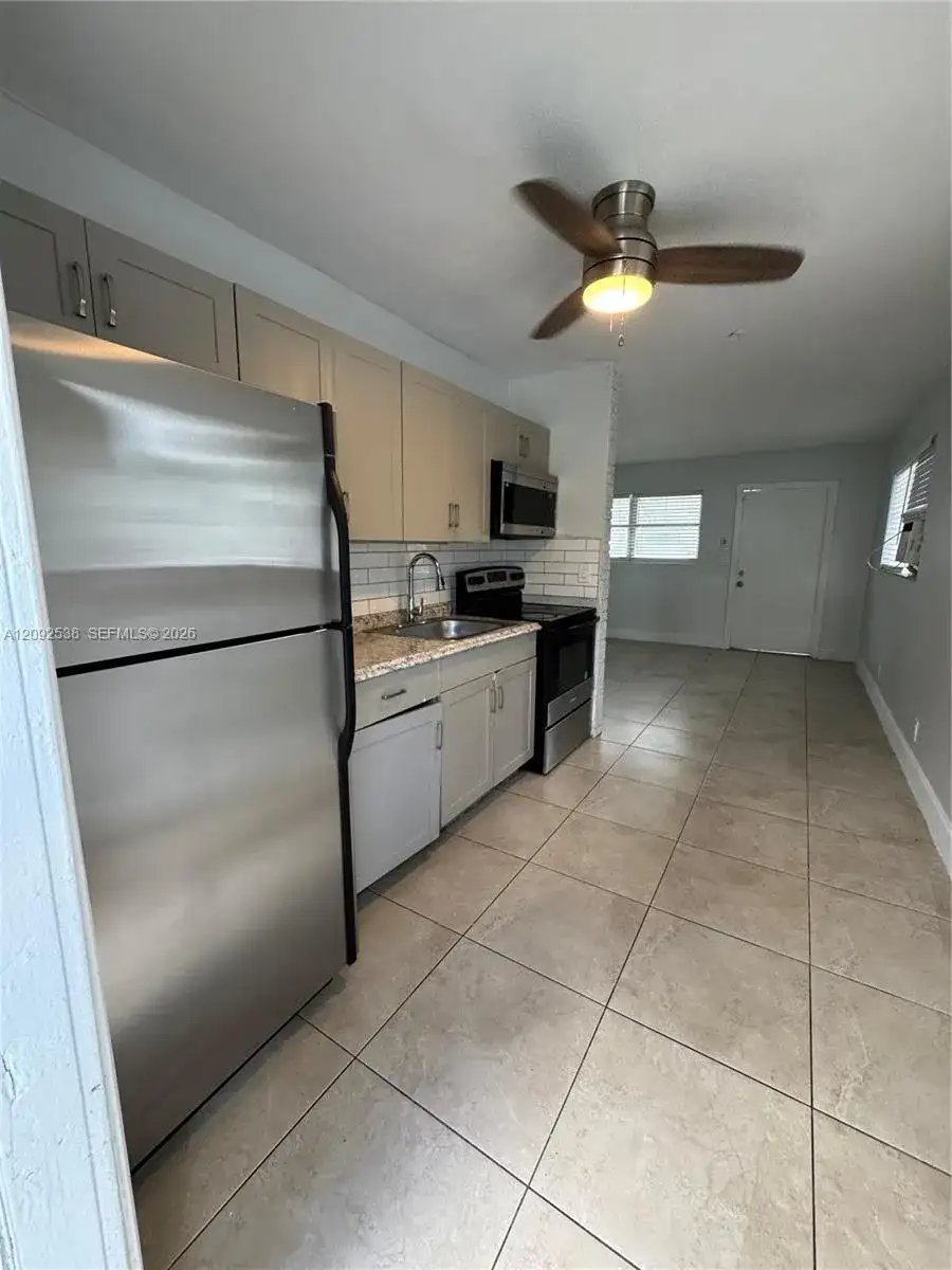 753 NW 5th St # 1, Hallandale Beach FL 33009 photo 5