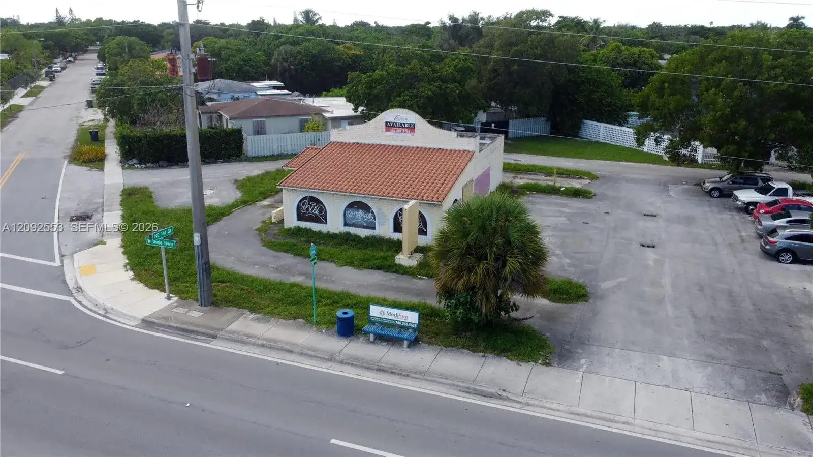 14100 W Dixie Hwy, North Miami FL 33161 photo 3