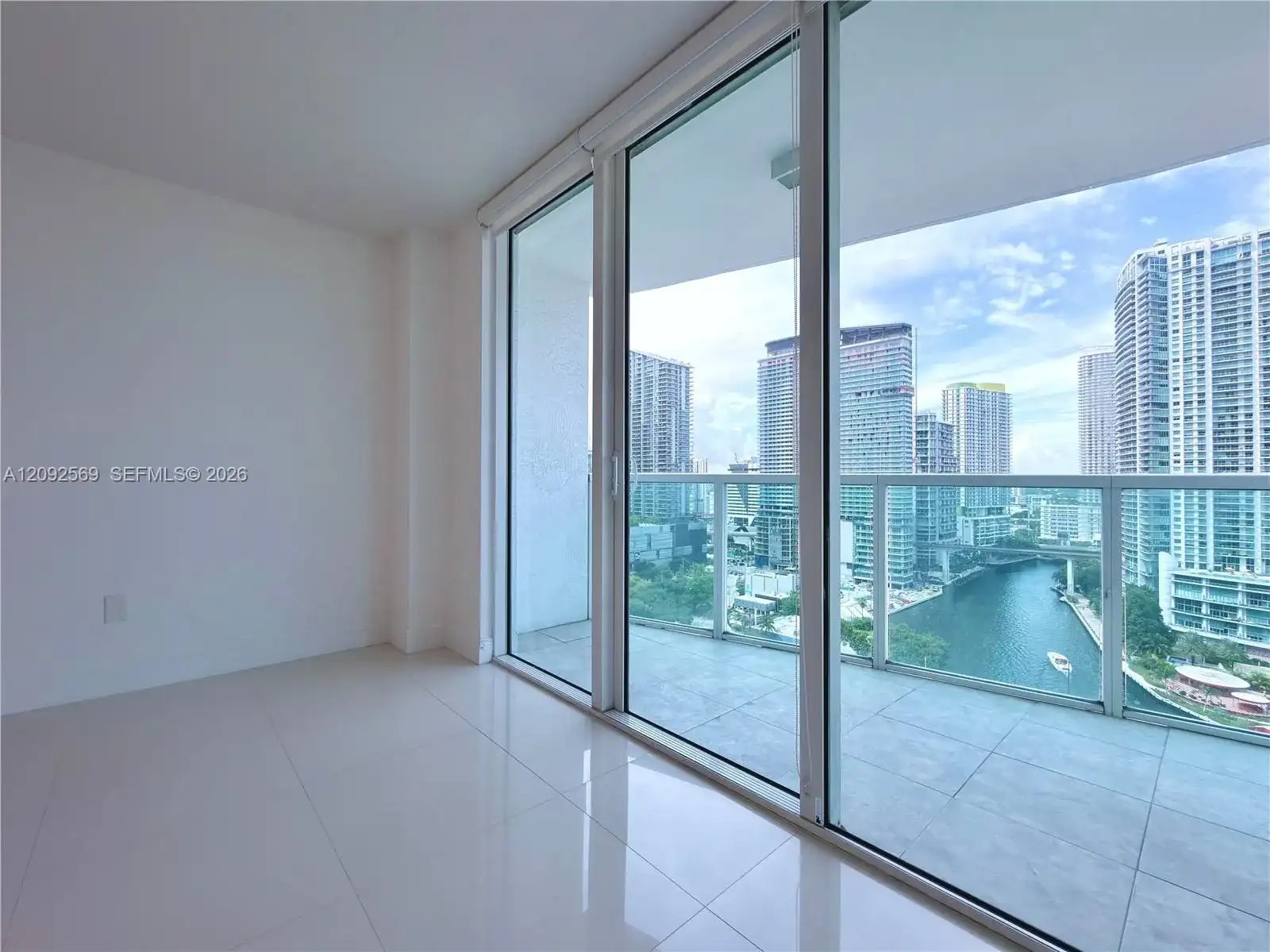 31 SE 5th St # 2307, Miami FL 33131