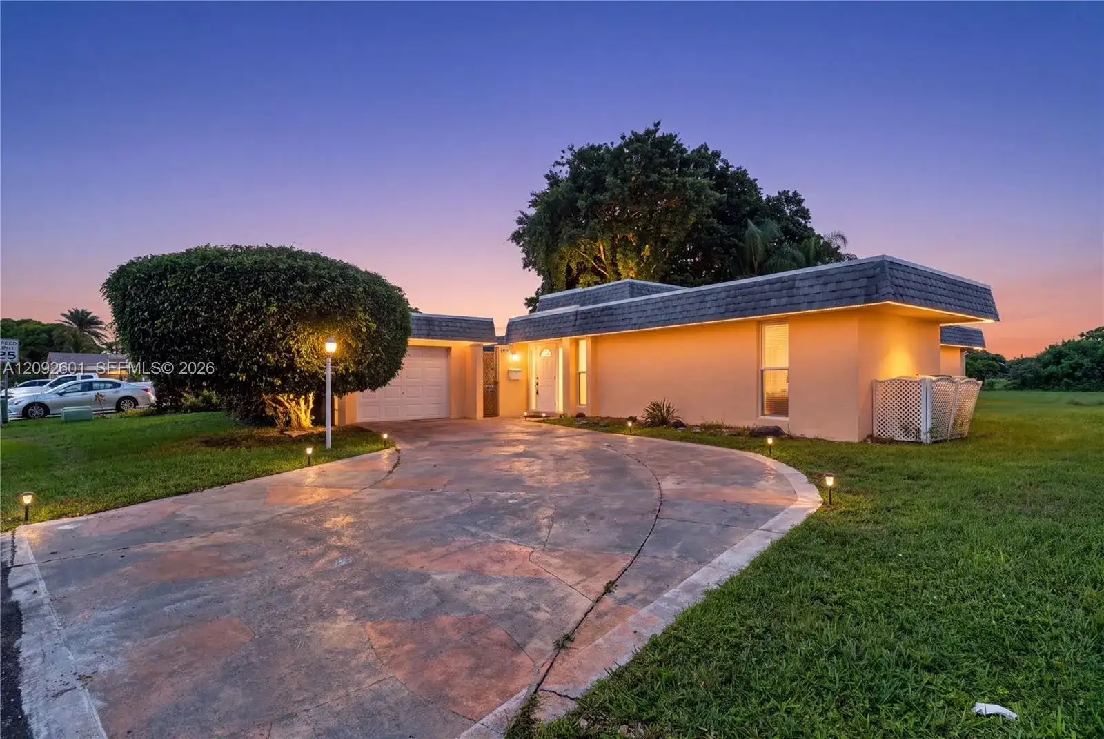5405 Bayberry Ln, Tamarac FL 33319 photo 2