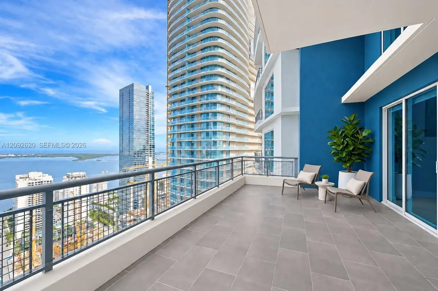 60 SW 13th St # 4002, Miami FL 33130 photo 2