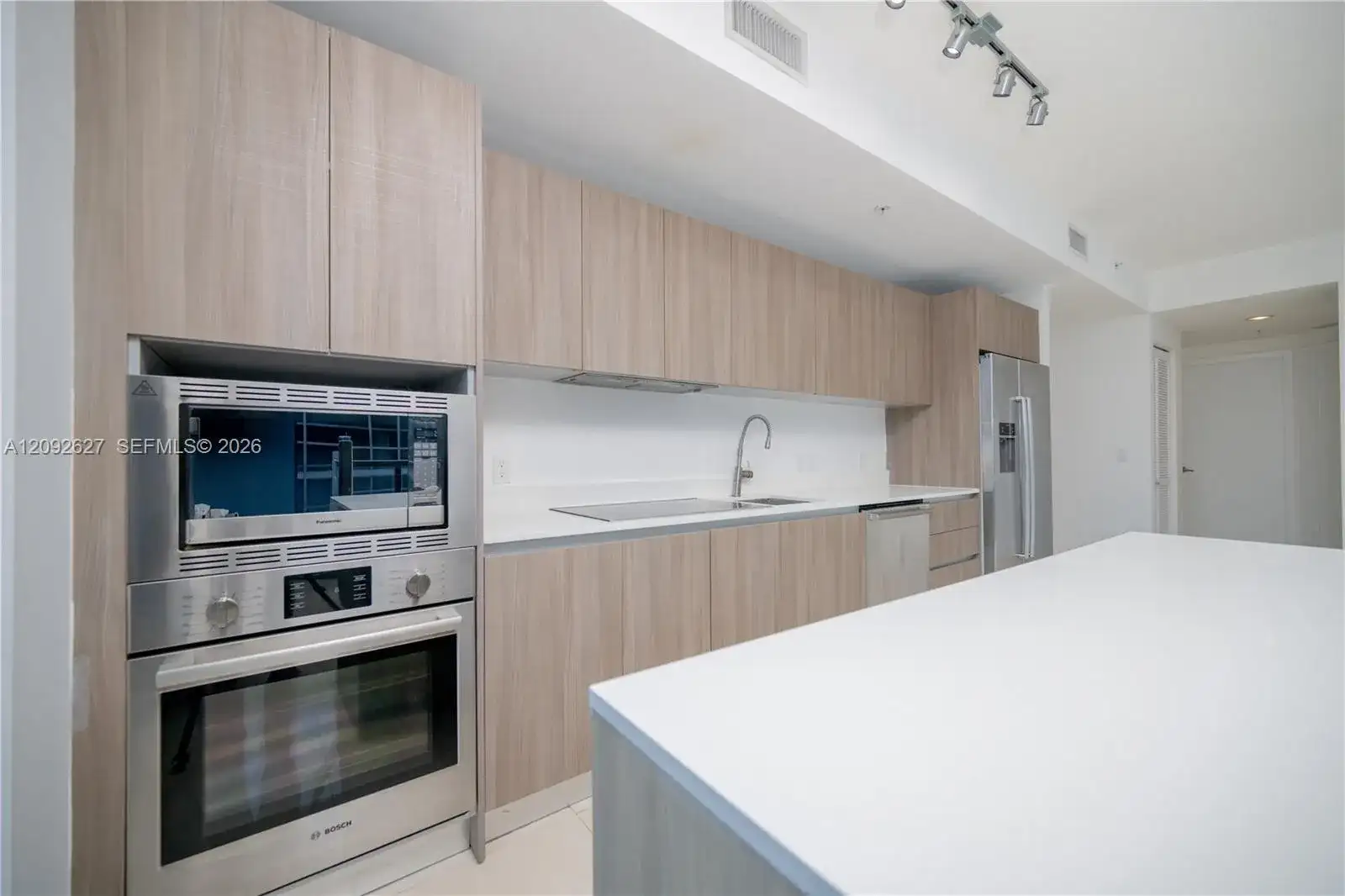 201 SW 17th Rd # 701, Miami FL 33129 photo 3