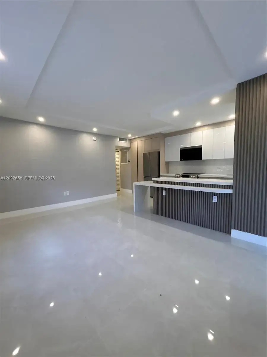 2430 NE 135th St # 201, North Miami FL 33181 photo 2
