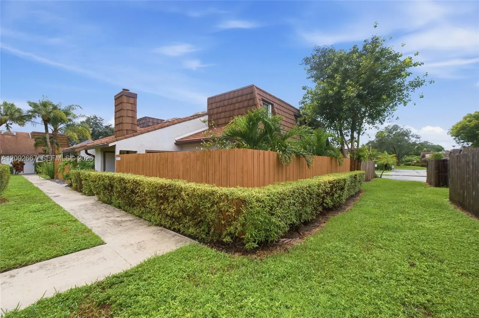 4120 Palm Bay Cir, West Palm Beach FL 33406