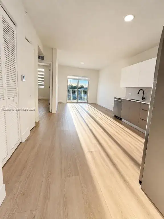501 N Dixie Hwy # B207, Hallandale Beach FL 33009 photo 2