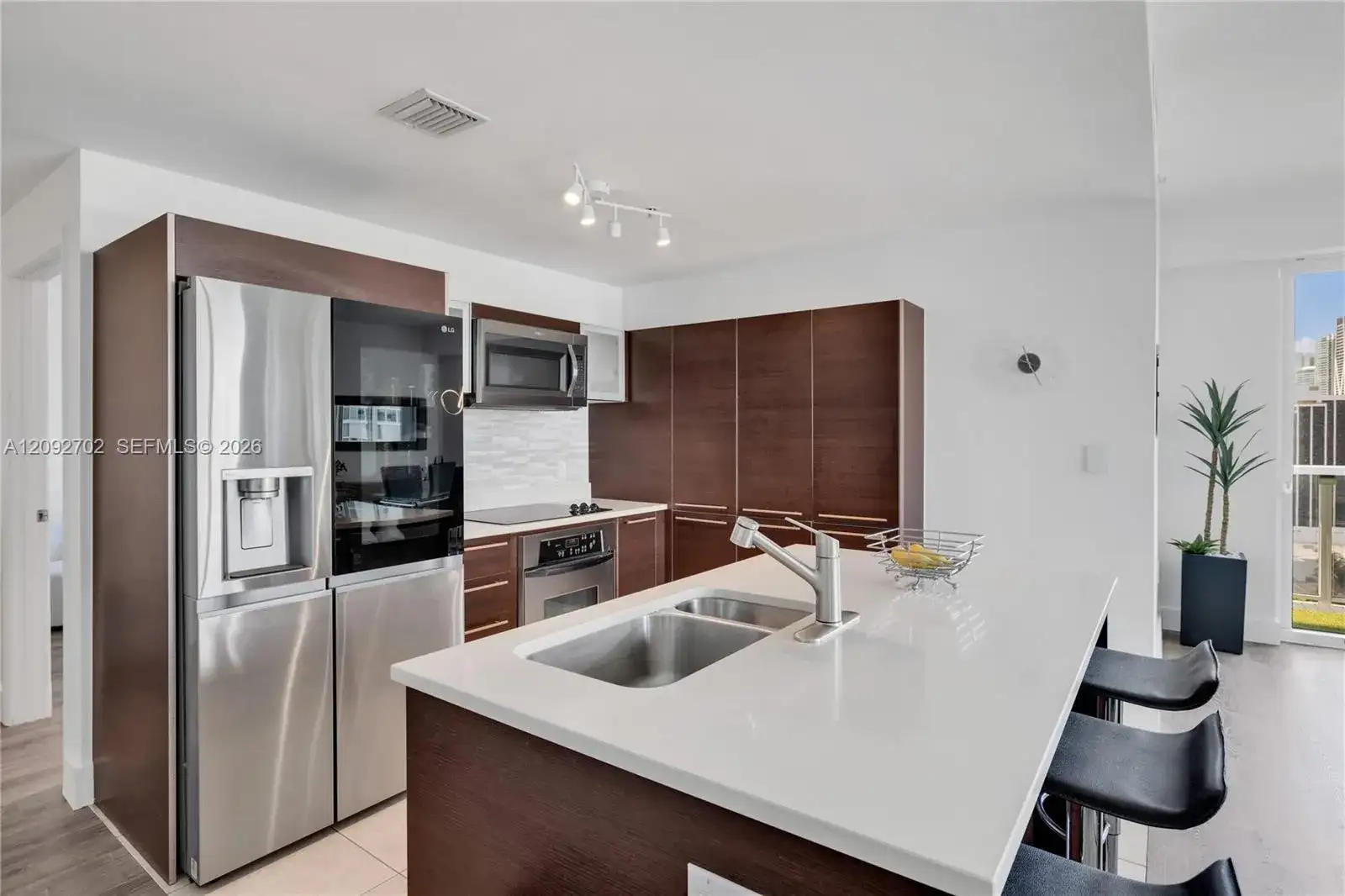 1900 N Bayshore Dr # 2311, Miami FL 33132 photo 4