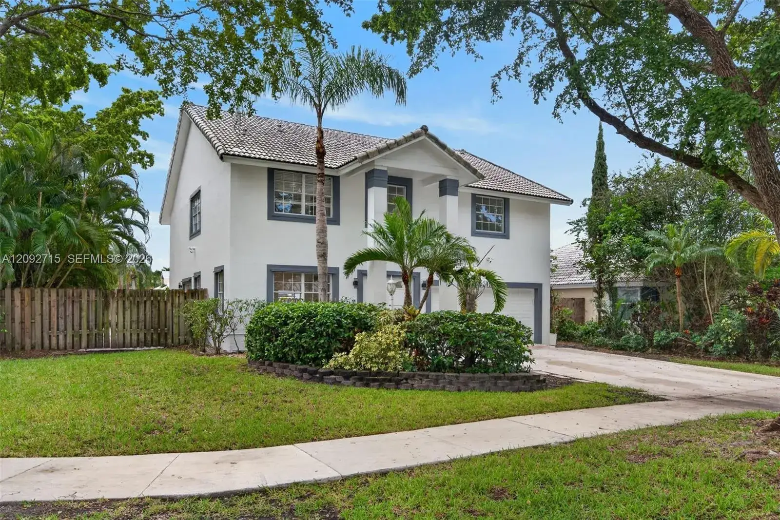 9410 SW 212th Ter, Cutler Bay FL 33189