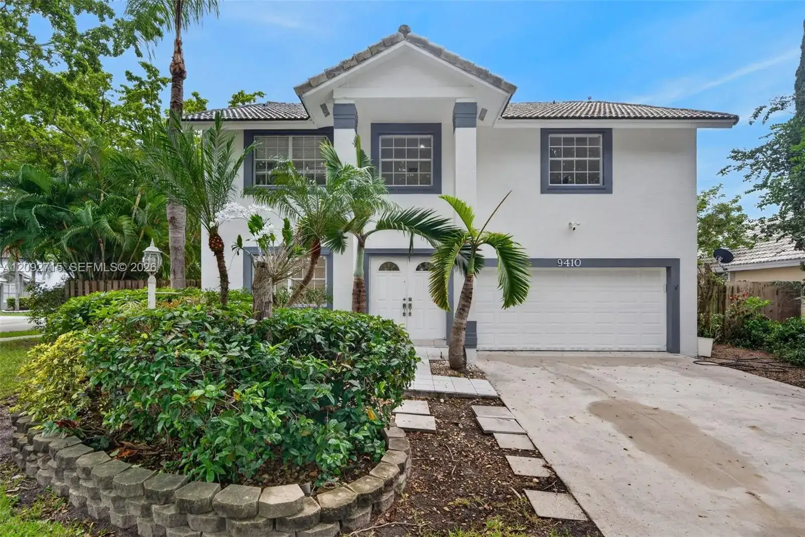 9410 SW 212th Ter, Cutler Bay FL 33189 photo 3