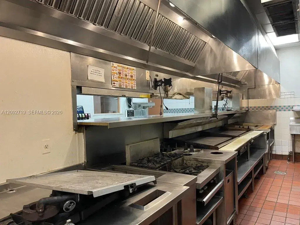 18279 Pines Blvd, Pembroke Pines FL 33029