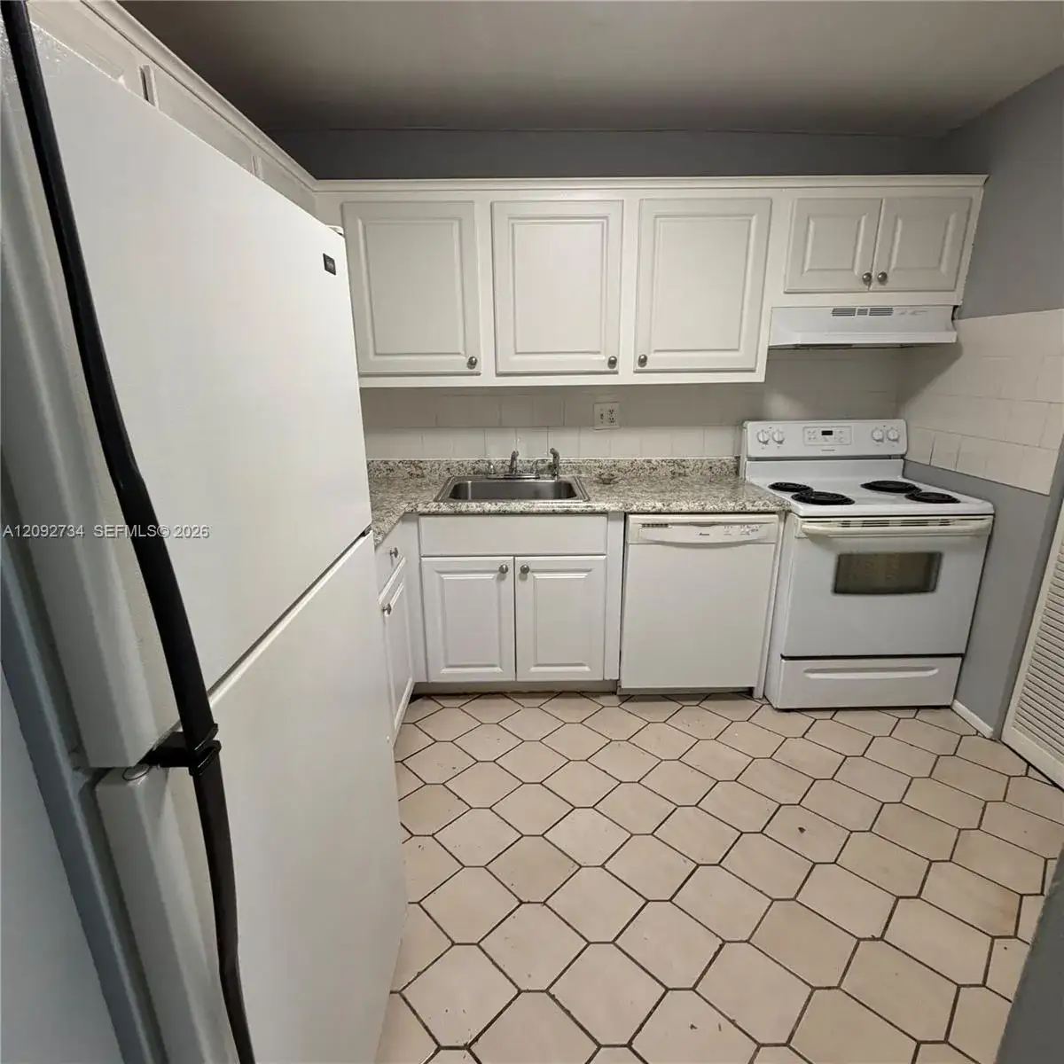 7801 S Colony Cir S # 105, Tamarac FL 33321