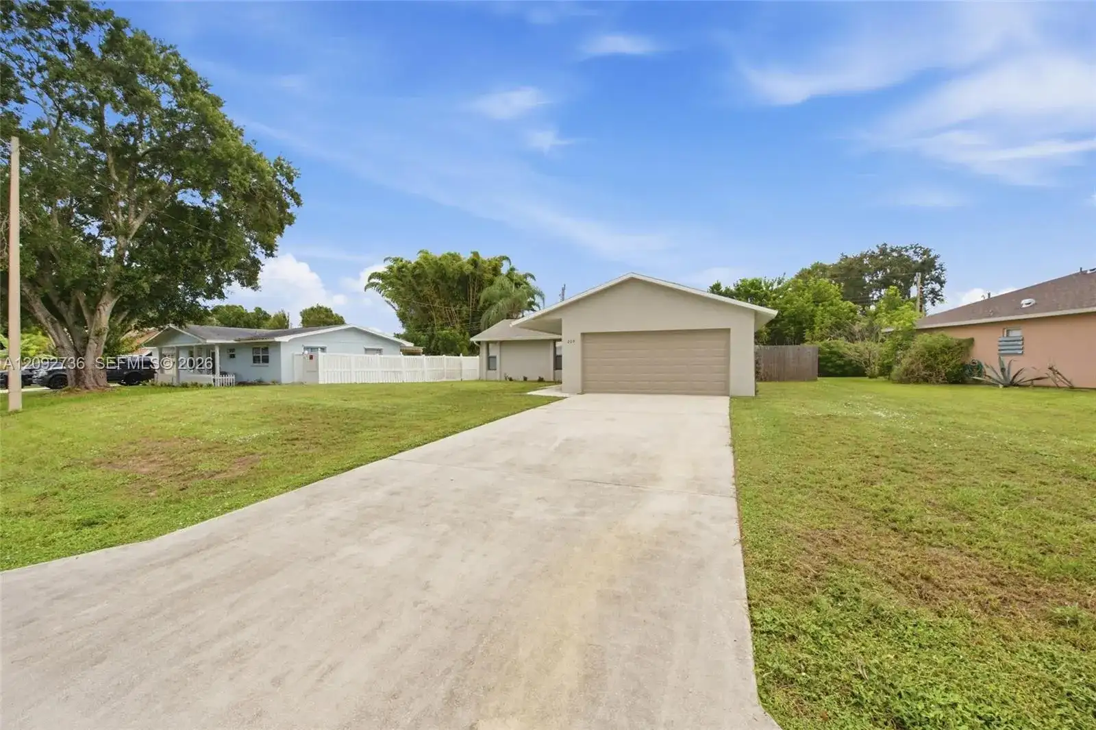209 W Arbor Ave, Port St. Lucie FL 34952 photo 3