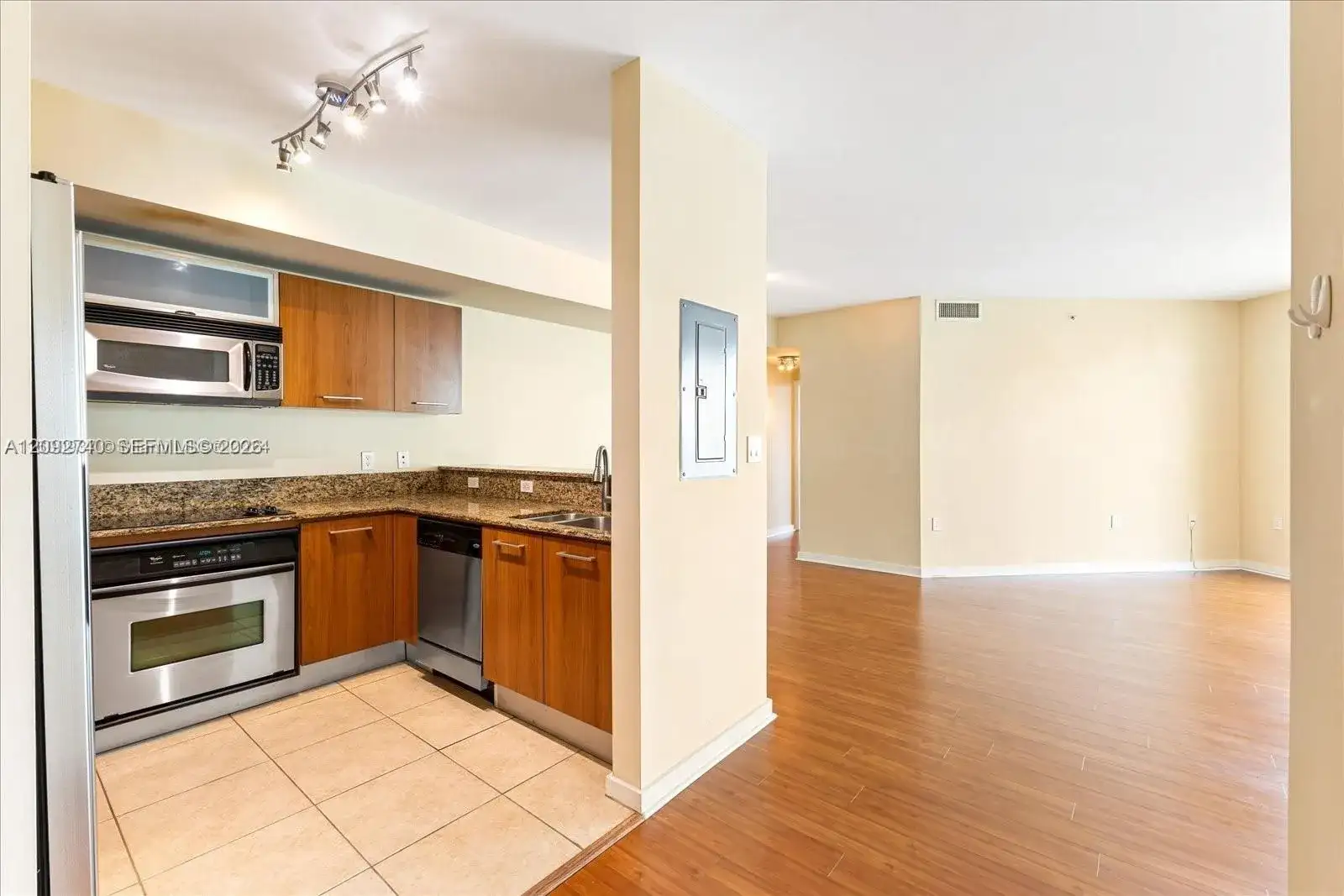 9055 SW 73rd Ct # 2108, Miami FL 33156 photo 4