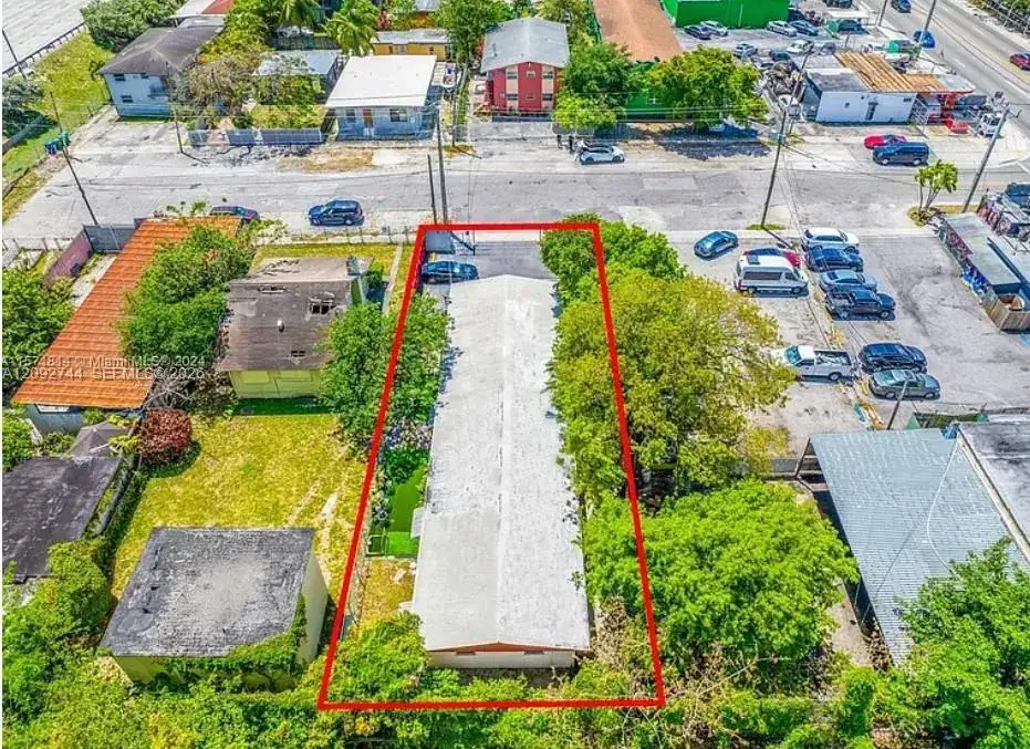 669 NW 28th St # 6, Miami FL 33127 photo 4