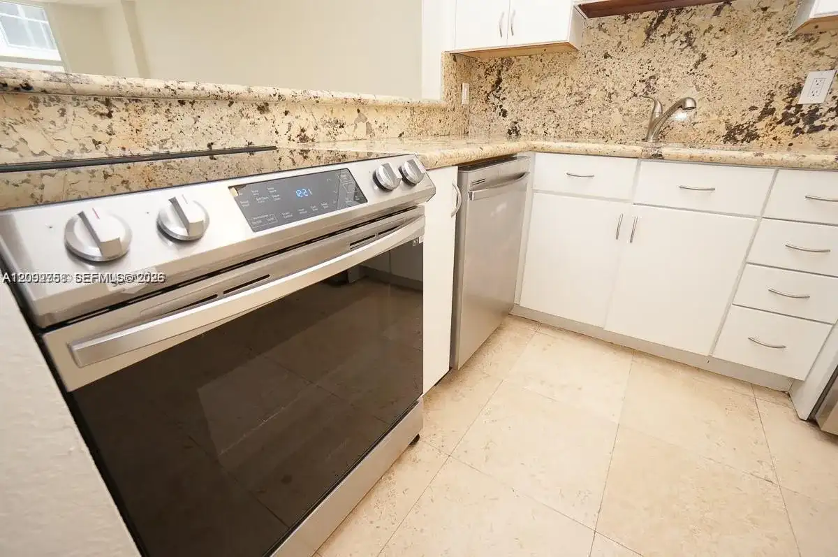 1228 West Ave # 513, Miami Beach FL 33139 photo 4