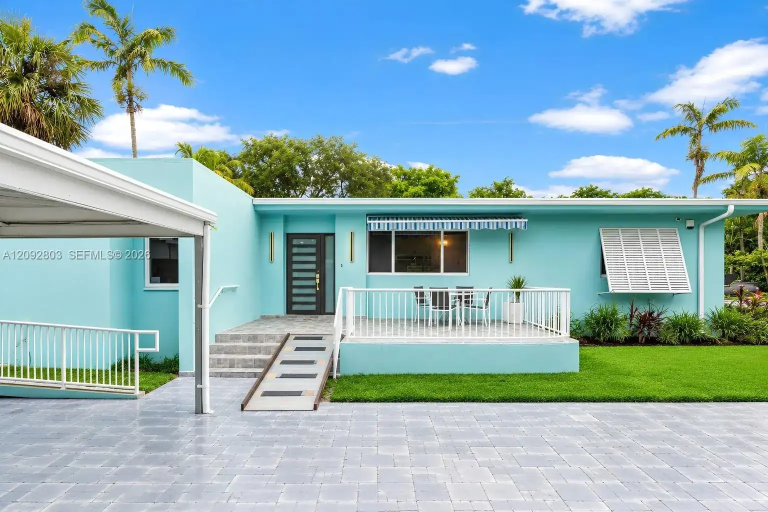 405 NE 150th St, Miami FL 33161 photo 2