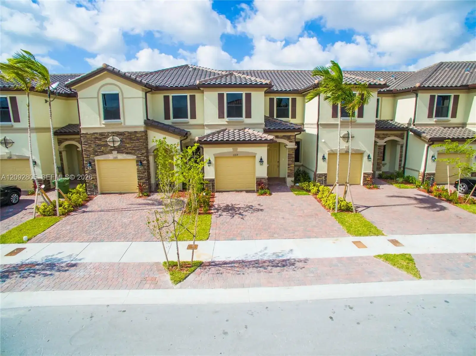3309 W 94th Ter # 3309, Hialeah FL 33018 photo 2