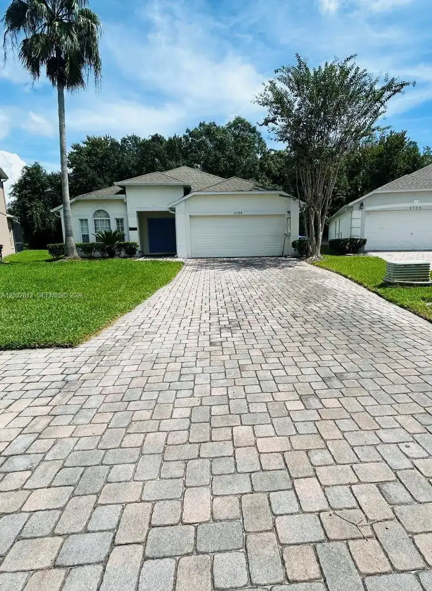 4726 Cumbrian Lakes Dr, Kissimmee FL 34746 photo 3