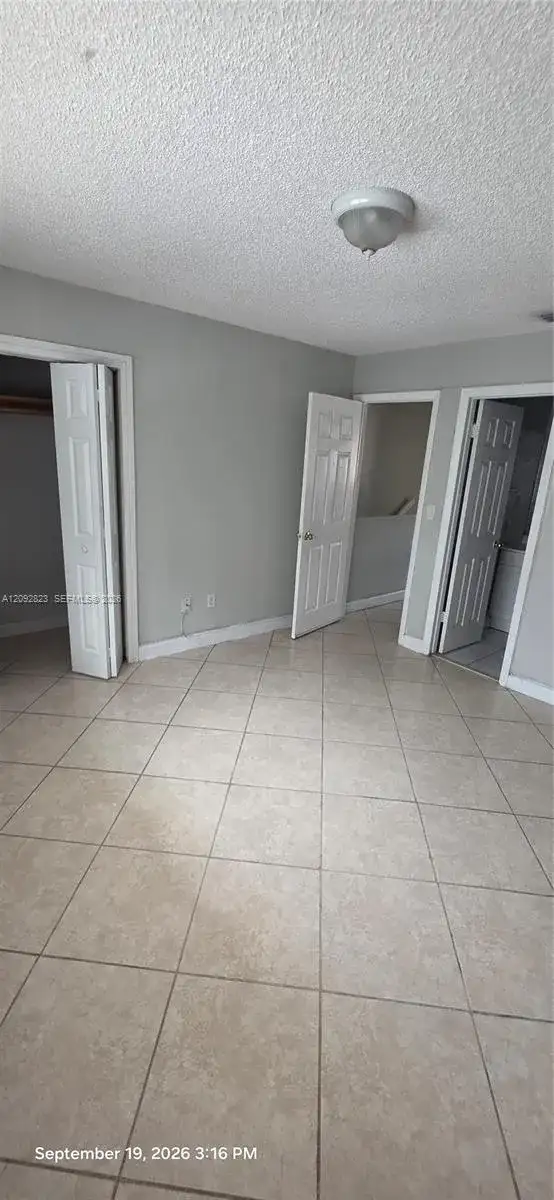 275 W 68th St # 106, Hialeah FL 33014 photo 3