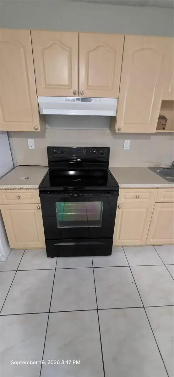275 W 68th St # 106, Hialeah FL 33014 photo 4