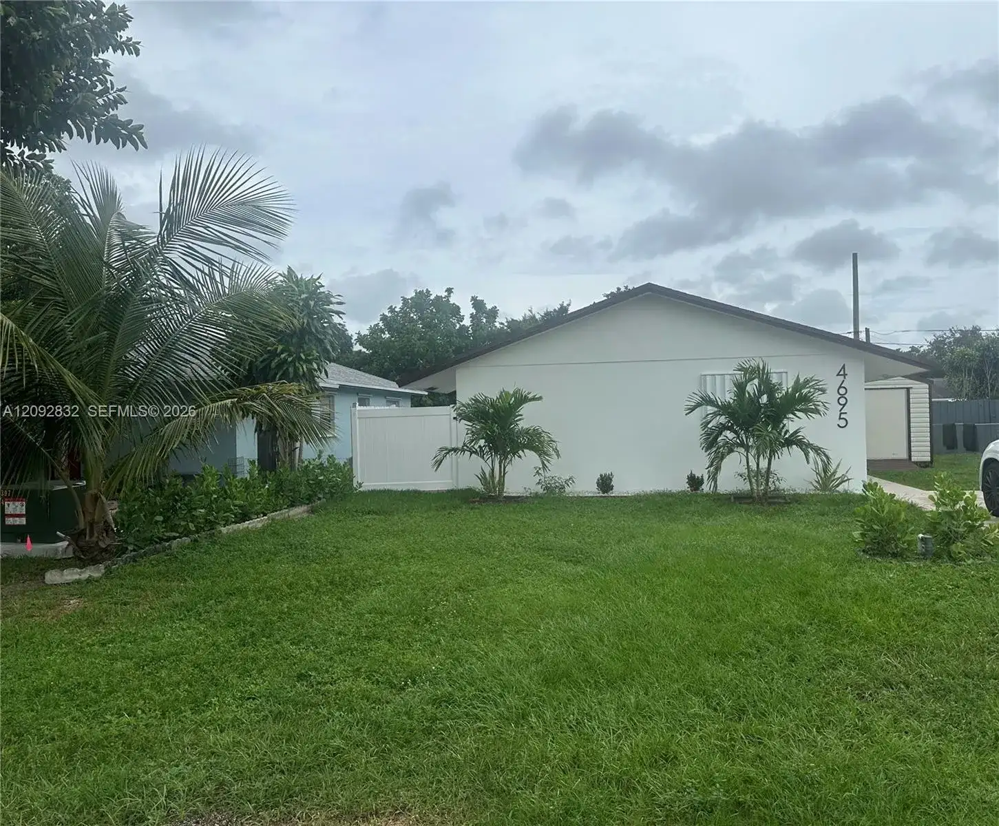 4695 Cambridge St, Lake Worth FL 33463 photo 4