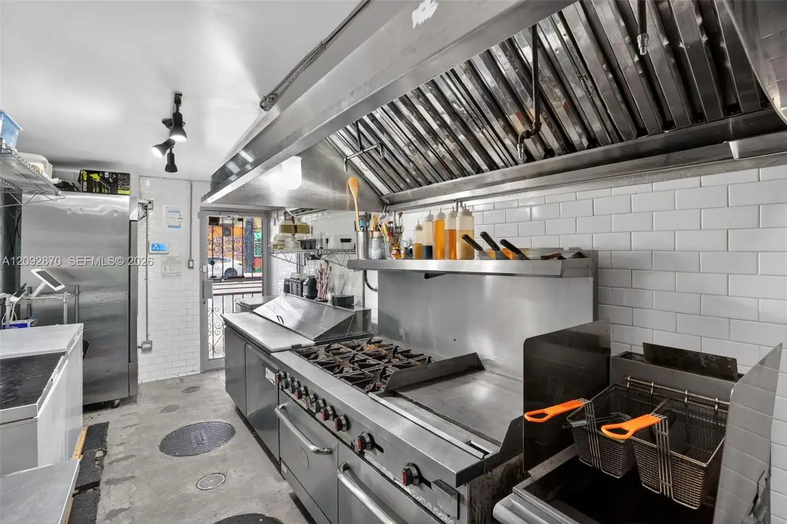 Turnkey Outdoor Beer Garden & Culinary Venue, Miami FL 33138
