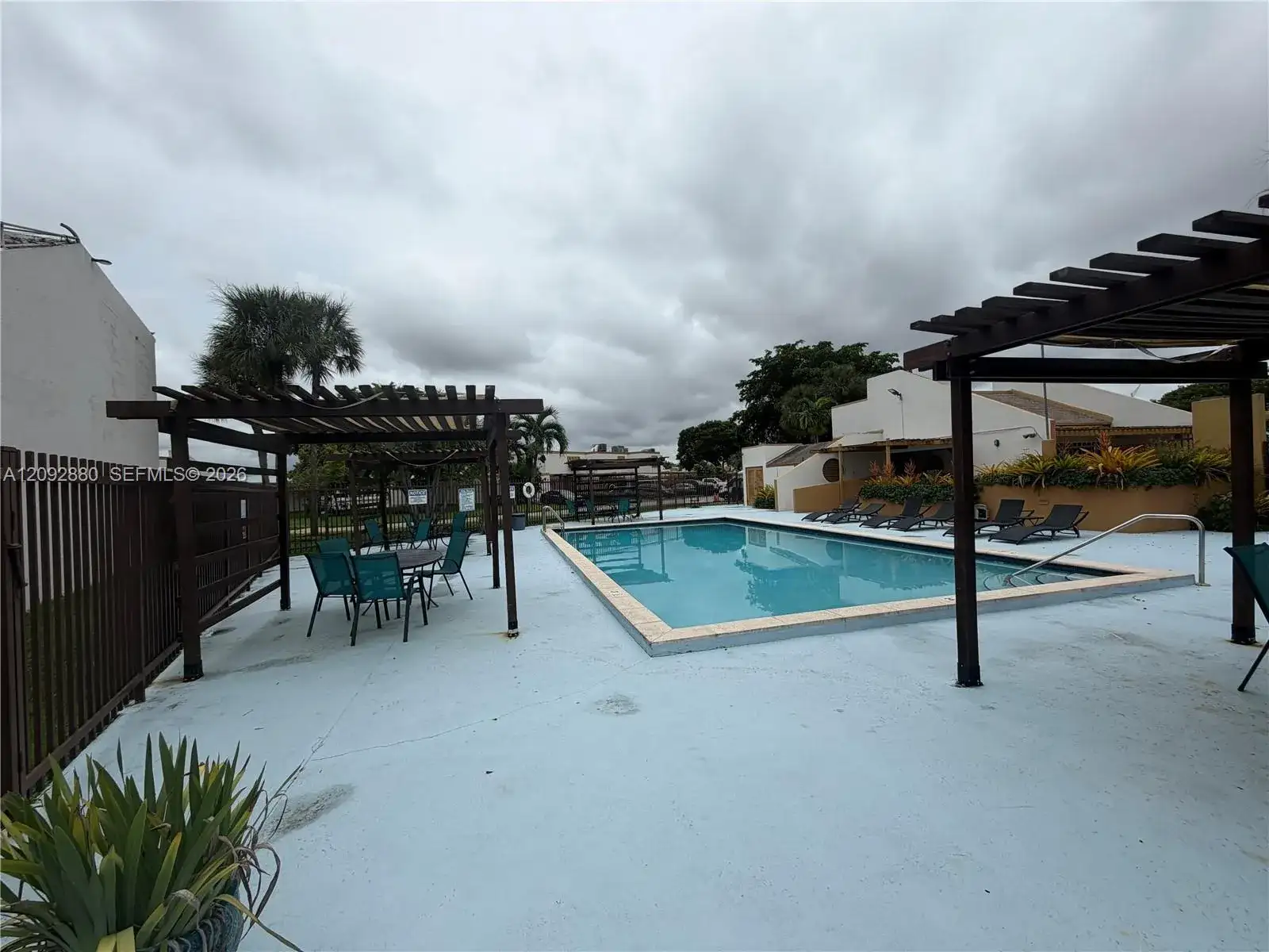 13193 SW 9th Ter, Miami FL 33184 photo 4