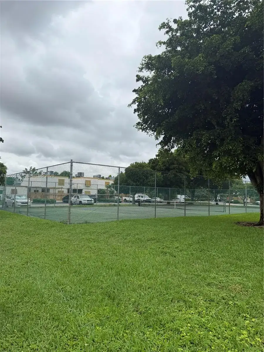 13193 SW 9th Ter, Miami FL 33184 photo 5