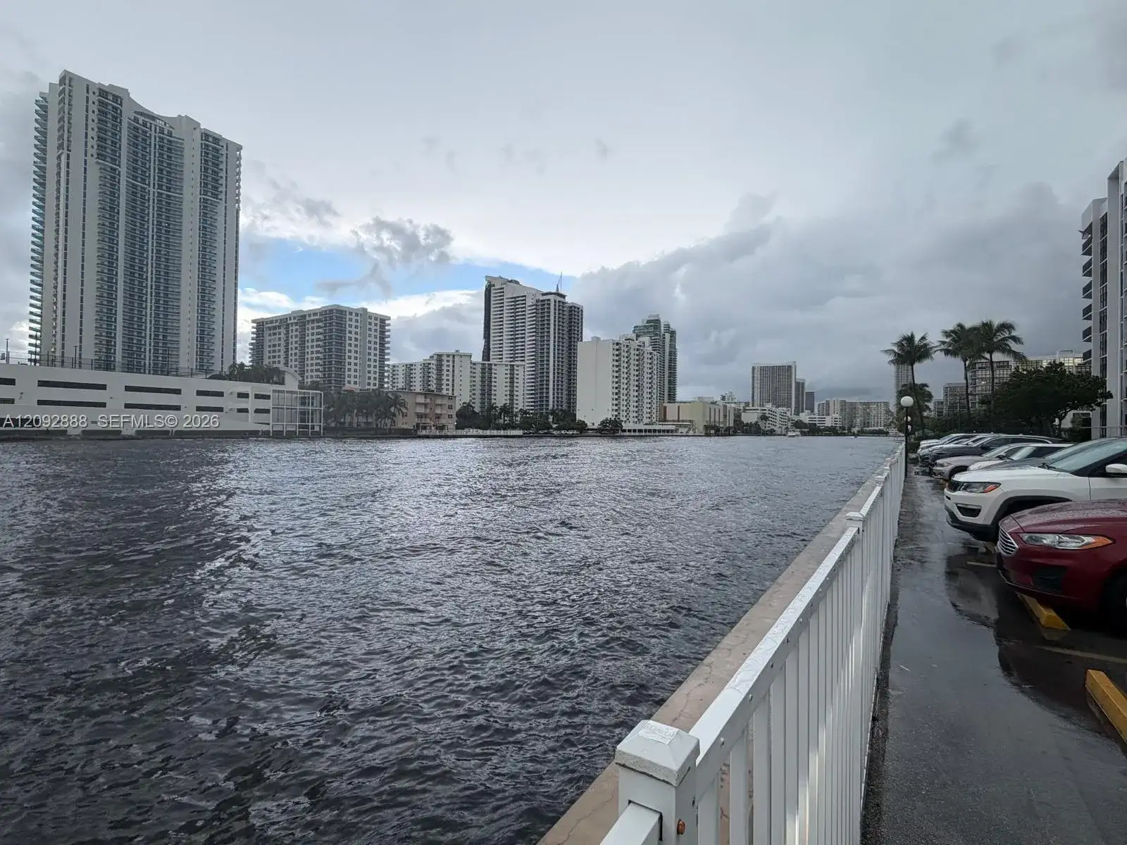 1000 Parkview Dr # 507, Hallandale Beach FL 33009 photo 2