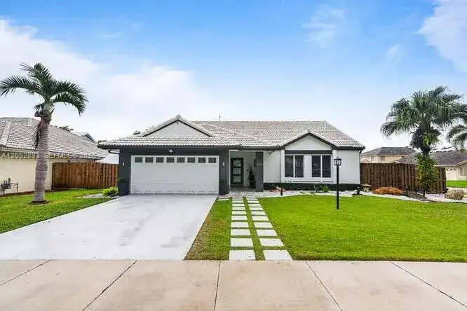 9430 SW 212th Ter # 9430, Cutler Bay FL 33189